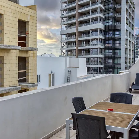 Apartment Beautiful, Penthouse With Private Terrace By 360 Estates Gzira
